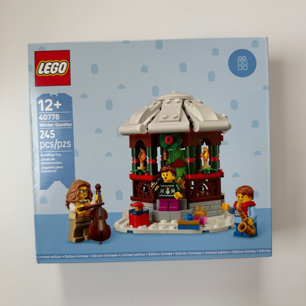 LEGO Winter Gazebo 245pcs Limited Edition 40778 - Picture 5 of 6